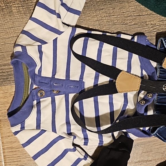 *BUNDLE* 3 NEWBORN BOY OUTFITS - Picture 4 of 7